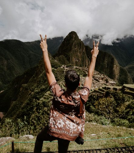 how far is Machu Picchu from lima